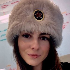 Meet your Posher, Irina